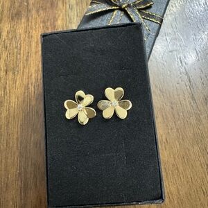 VC 10k Frivole Medium Earrings